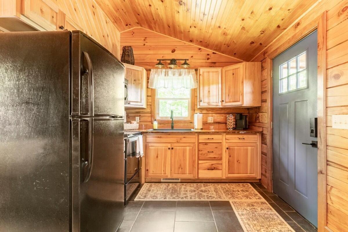 Secluded Wooded Cabin Near The Hocking Hills New Straitsville Buitenkant foto