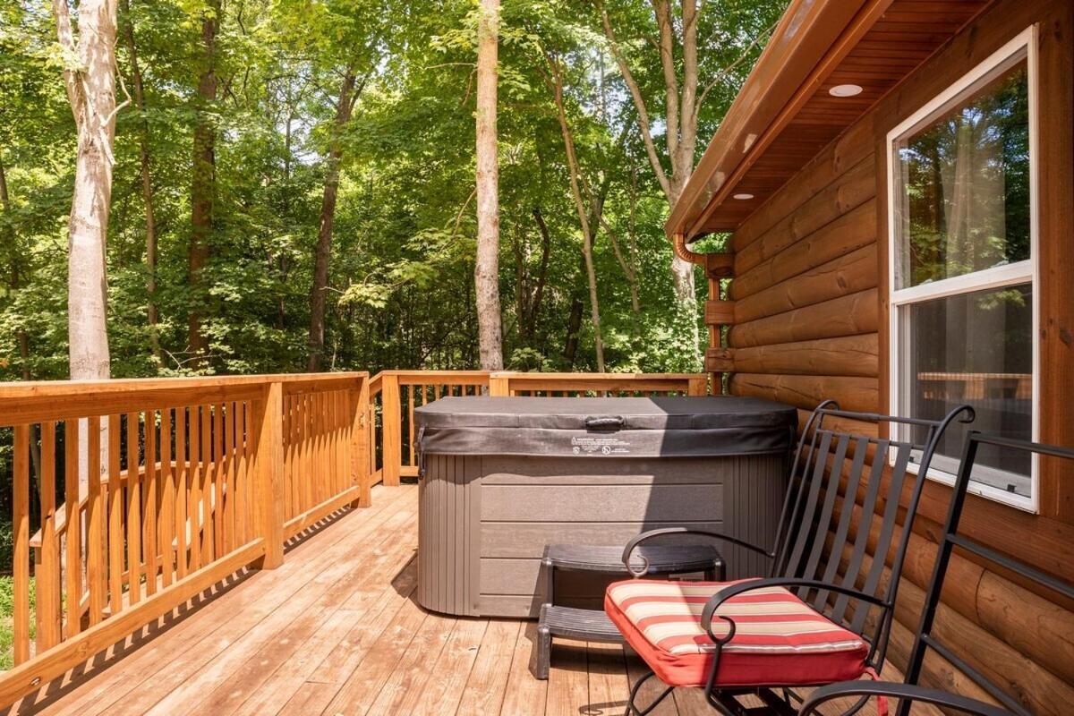 Secluded Wooded Cabin Near The Hocking Hills New Straitsville Buitenkant foto